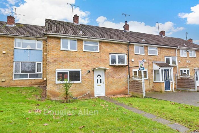 3 Bedroom Terraced House For Sale In Pin Mill, Barstable, Basildon, Essex, SS14