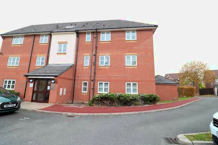 2 Bedroom Apartment To Rent In Farnside Court, L17