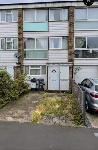 5 Bedroom Town House To Rent In Hope Park, Bromley, BR1