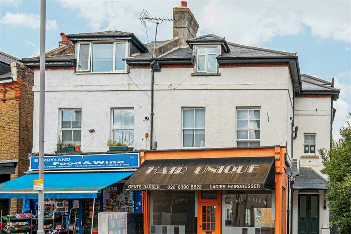 1 Bedroom Flat To Rent In Berrylands Road, Surbiton, KT5