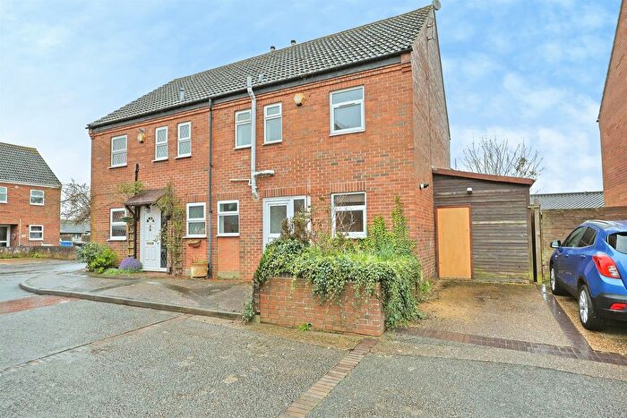 4 Bedroom Semi Detached House For Sale In Kerville Street, Norwich, NR5