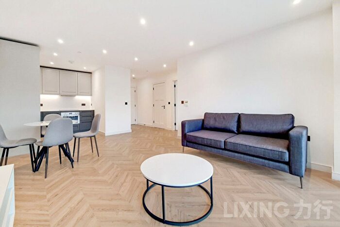 1 Bedroom Flat To Rent In Heritage Walk, Kingston, KT1