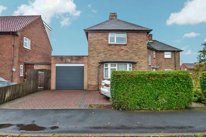 2 Bedroom Semi-Detached House To Rent In The Garth, Cottingham, HU16