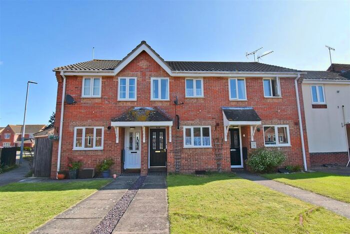 2 Bedroom Terraced House To Rent In Willow Close, North Walsham, NR28