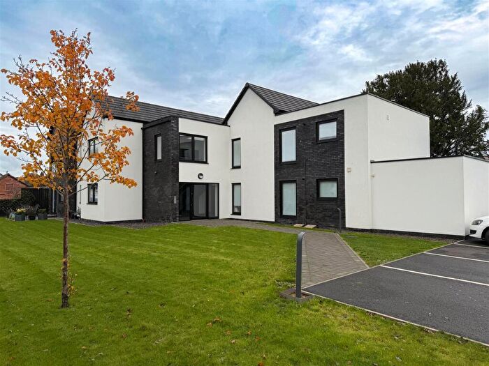 2 Bedroom Flat For Sale In Hinton Road, Hereford, HR2