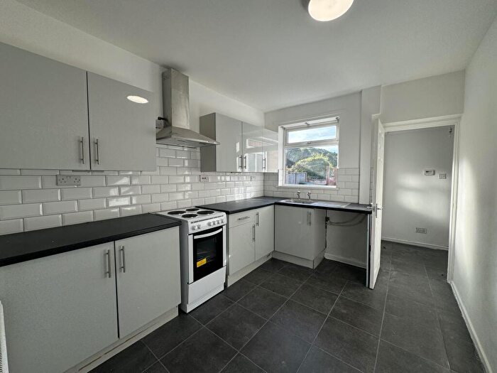 3 Bedroom House To Rent In Well Lane, Treeton, S60