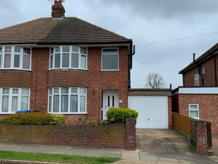 3 Bedroom Semi-Detached House To Rent In Highfield Road, Ipswich, IP1
