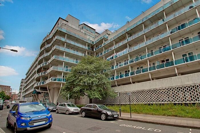 2 Bedroom Flat To Rent In Lyon Road, Harrow-On-The-Hill, Harrow, HA1