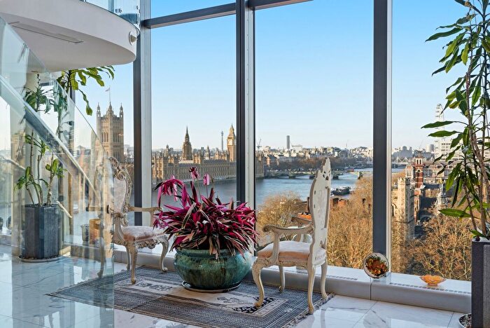 3 Bedroom Flat To Rent In Albert Embankment, London, SE1