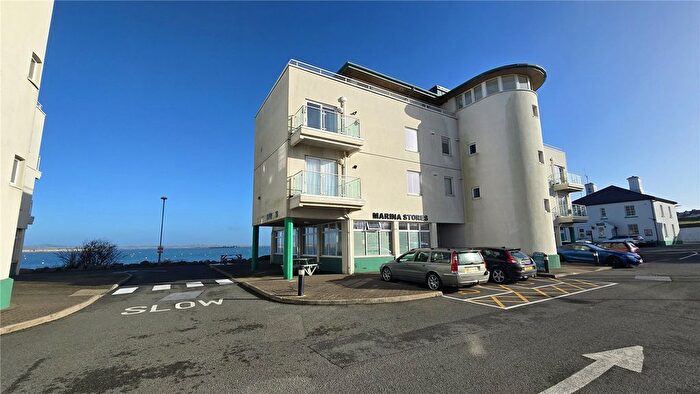 2 Bedroom Flat For Sale In Newry Beach, Holyhead, Isle Of Anglesey, LL65