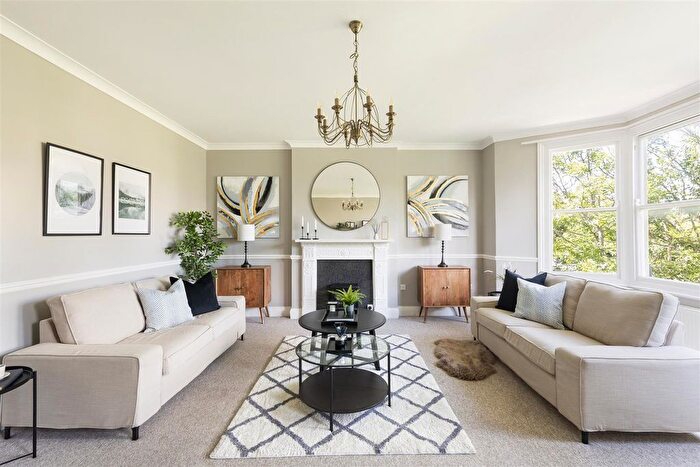 3 Bedroom Maisonette To Rent In Cotham Road, Cotham, Bristol, BS6