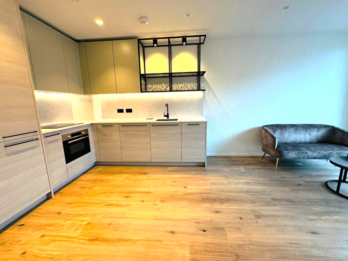1 Bedroom Flat To Rent In Barnacle House, Hemlock Street, London, E14