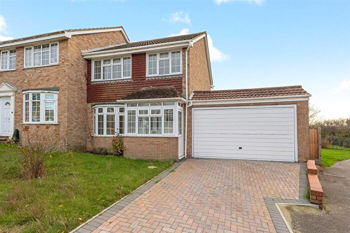 3 Bedroom Semi-Detached House To Rent In Linnet Avenue, Whitstable, CT5