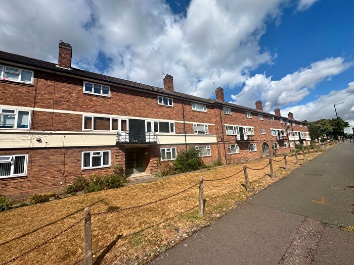 2 Bedroom Flat To Rent In Eachelhurst Road, Sutton Coldfield, B76
