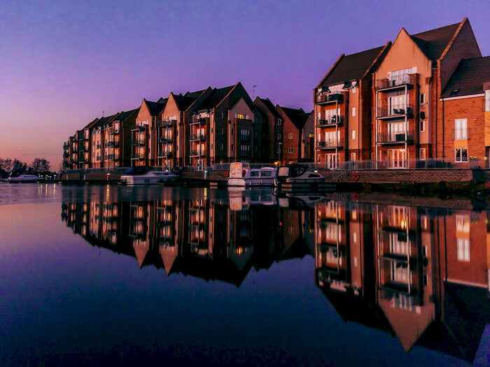 2 Bedroom Apartment To Rent In Flawn Way, Eynesbury Marina, PE19