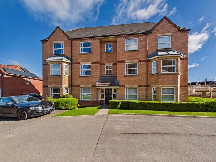 2 Bedroom Flat For Sale In Fenwick Close, Backworth, Newcastle Upon Tyne, NE27