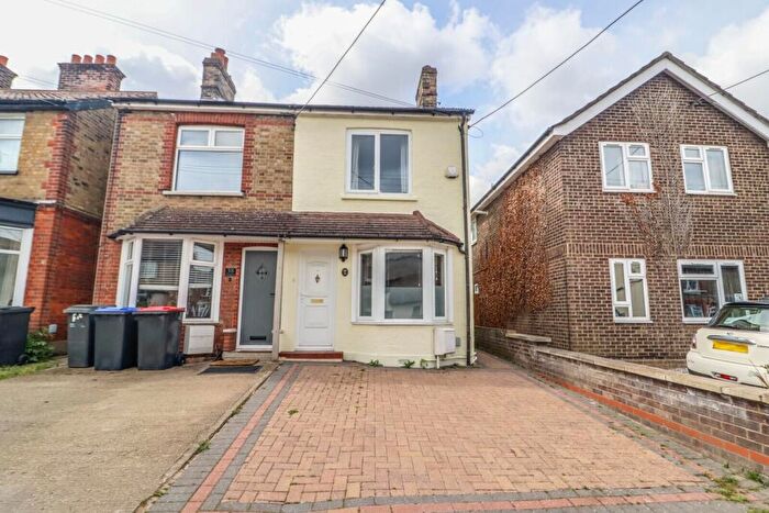 2 Bedroom Semi-Detached House For Sale In Cressing Road, Braintree, CM7