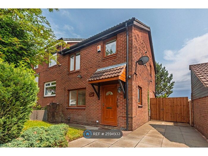 3 Bedroom Semi-Detached House To Rent In Crestfold, Little Hulton, Manchester, M38