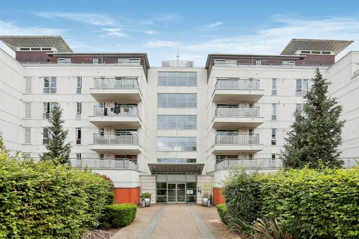 1 Bedroom Flat For Sale In Watkin Road, Leicester, LE2