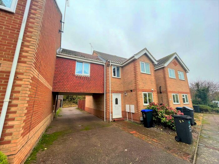 2 Bedroom Semi-Detached House To Rent In Naylands, Margate, CT9