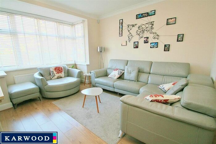 3 Bedroom Semi-Detached House To Rent In Silverdale Gardens, Hayes, UB3