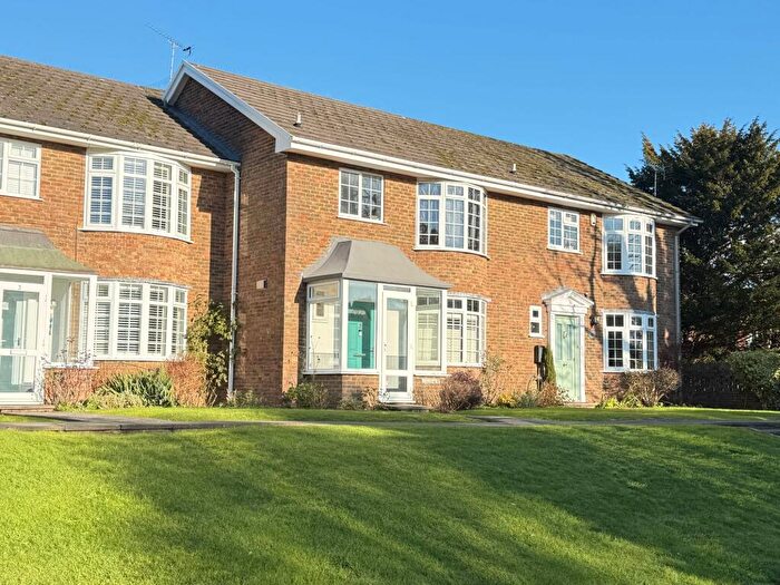 3 Bedroom Terraced House For Sale In West Drive, Angmering, BN16