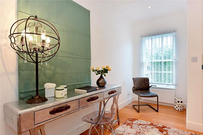 4 Bedroom Terraced House To Rent In Queen's Grove, St. John's Wood, London, NW8