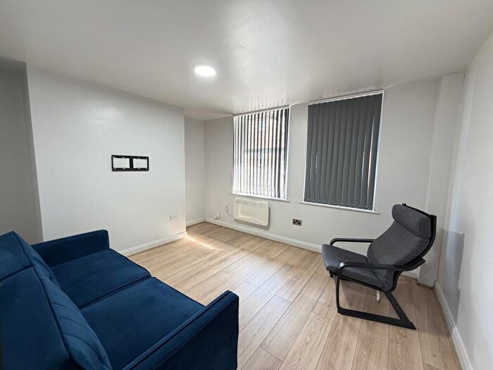 2 Bedroom Apartment To Rent In Oldgate, Huddersfield, HD1