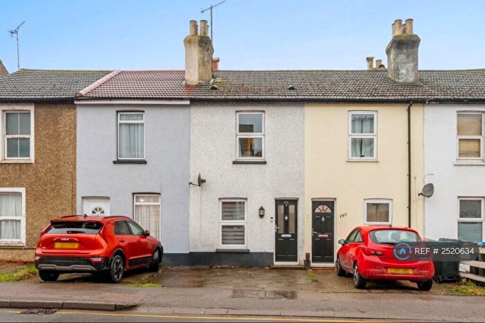 2 Bedroom Terraced House To Rent In Godstone Road, Whyteleafe, CR3