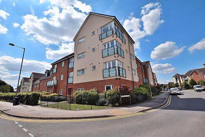 1 Bedroom Flat For Sale In Vauxhall Way, Dunstable, LU6