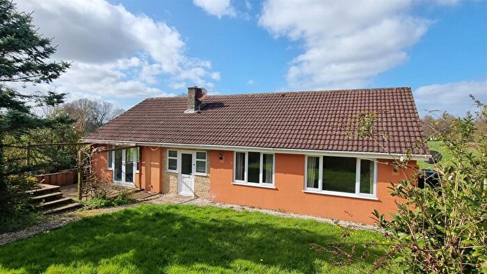 3 Bedroom Bungalow For Sale In Nags Head Road, Gittisham, Honiton, EX14