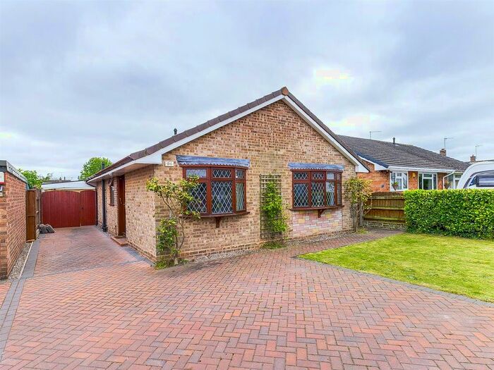 2 Bedroom Detached Bungalow For Sale In The Beeches, Upton-Upon-Severn, Worcester, WR8