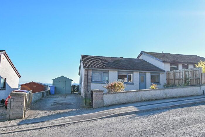 3 Bedroom Semi-Detached Bungalow For Sale In Balnafettack Crescent, Inverness, IV3
