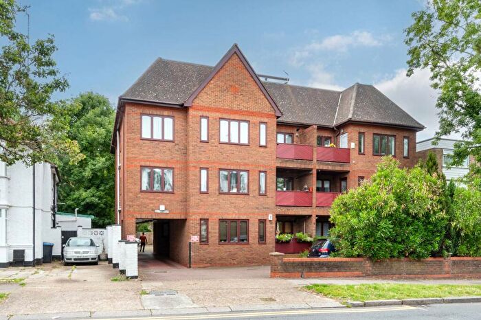 2 Bedroom Flat To Rent In Forty Avenue, Wembley, HA9