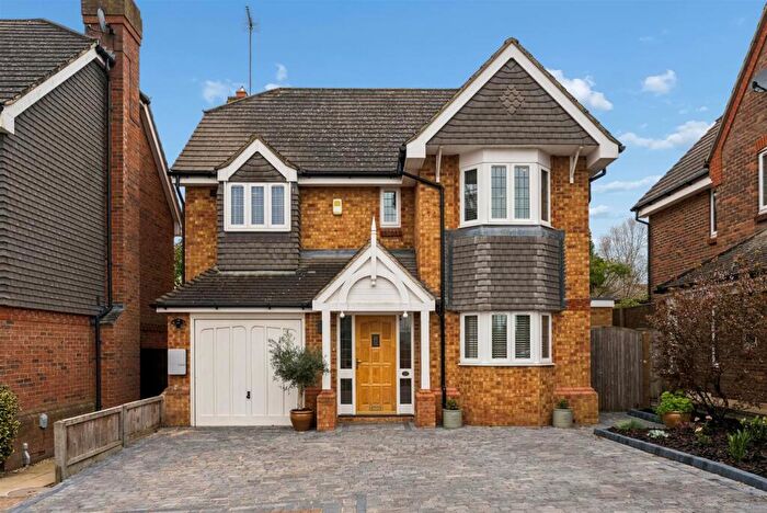 5 Bedroom Detached House For Sale In Scotts Close, Stoke Hammond, Buckinghamshire, MK17