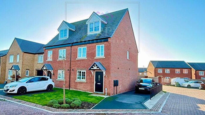 3 Bedroom Semi Detached House For Sale In Miller Road, Featherstone, Pontefract, Yorkshire, WF7