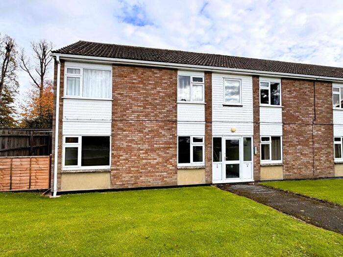 1 Bedroom Flat To Rent In Downlands Road, Devizes, SN10