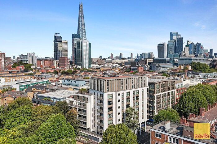 3 Bedroom Flat For Sale In Tower Bridge Road, London, United Kingdom, SE1