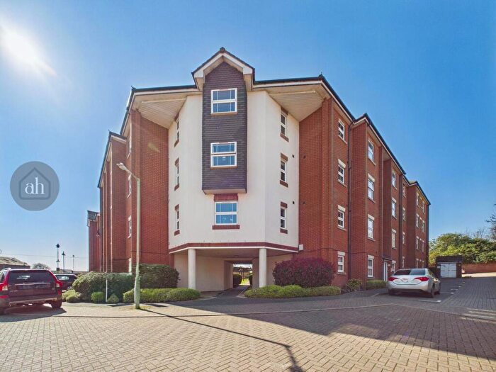 2 Bedroom Flat For Sale In Maltings Way, Bury St. Edmunds, IP32