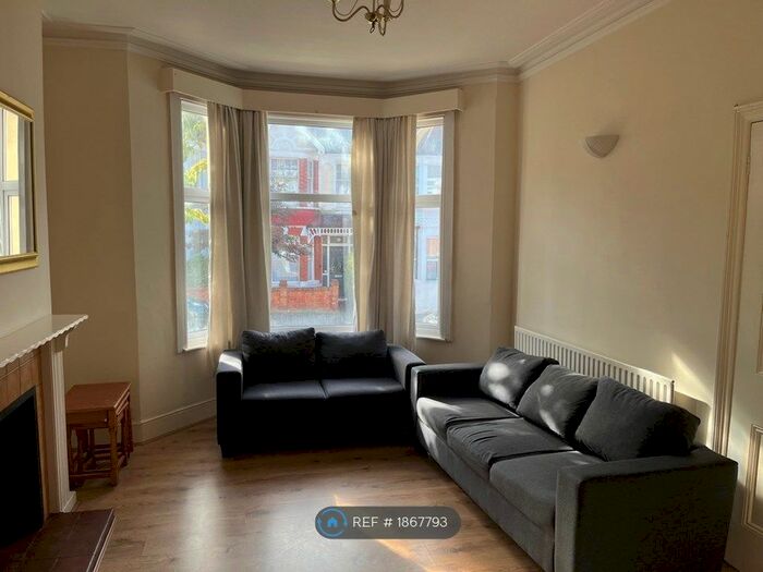 4 Bedroom Terraced House To Rent In London, London, SW17