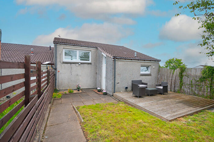 End Of Terrace House For Sale In Lime Crescent, Abronhill, Cumbernauld, North Lanarkshire, G67