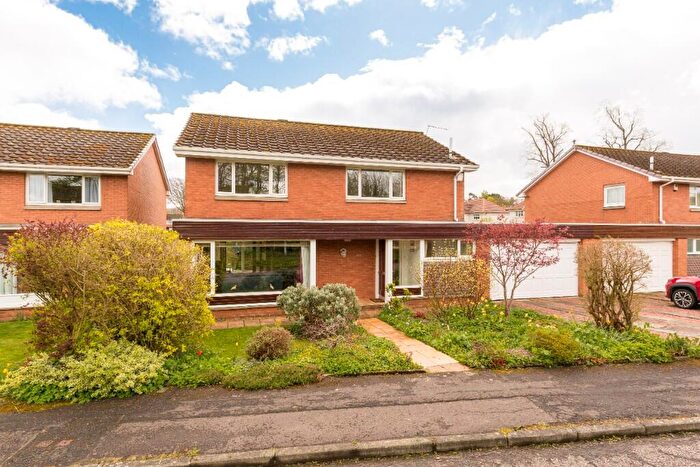 4 Bedroom Link Detached House For Sale In Newmills Road, Balerno, Midlothian, EH14