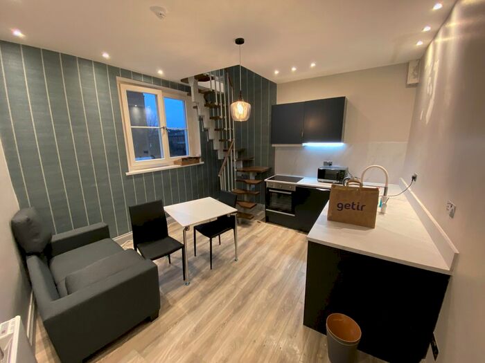 1 Bedroom Flat To Rent In Barnsbury Road, Islington, N1