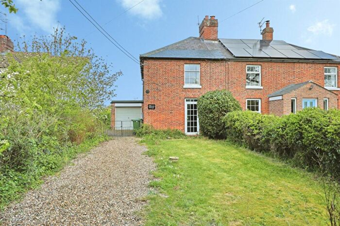 3 Bedroom Cottage For Sale In Barford Road, Marlingford, Norwich, NR9