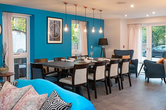 2 Bedroom Flat To Rent In Hampton Lane, Solihull, B91