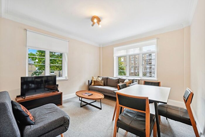 3 Bedroom Flat To Rent In Old Brompton Road, Earl's Court, SW5
