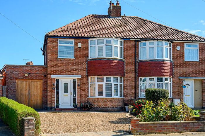 3 Bedroom Semi Detached House For Sale In Holgate, York, YO26