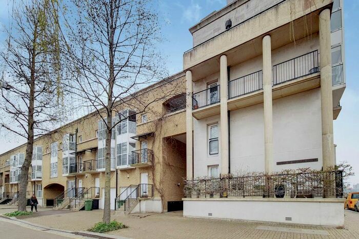 2 Bedroom Flat To Rent In Queen Of Denmark Court, Canada Water, London, SE16