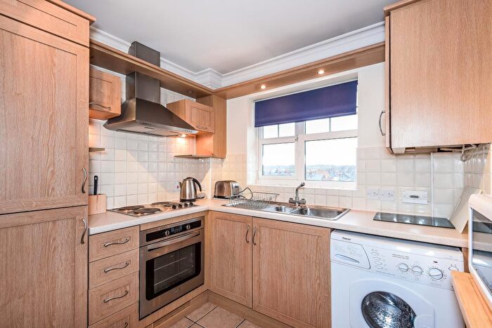 2 Bedroom Apartment To Rent In Bedford Road, Reading, RG1