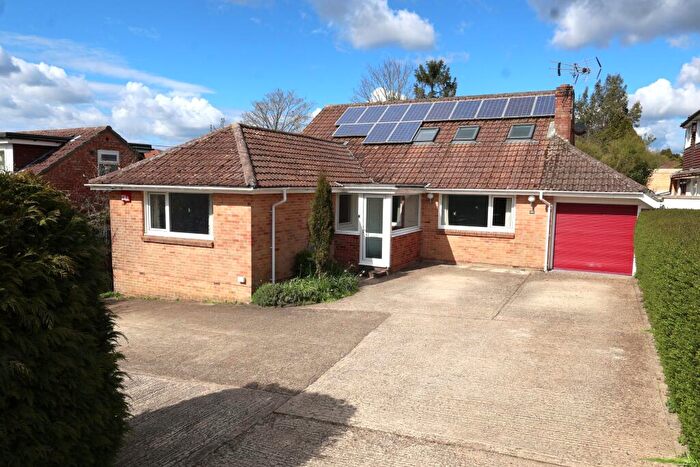 6 Bedroom House For Sale In South Road, Horndean, PO8